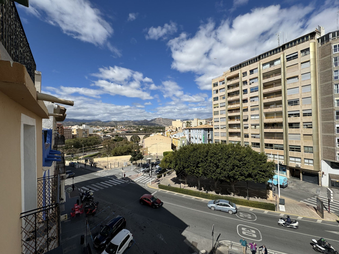 Room 4, Plaza Iglesia - Apartamento CON Terraza, Alicante