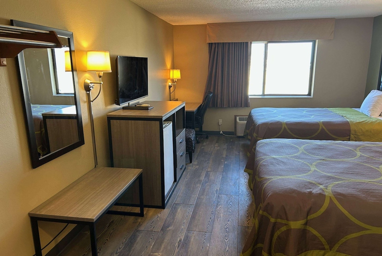 Bedroom 3, Super 8 by Wyndham Perry IA, Dallas