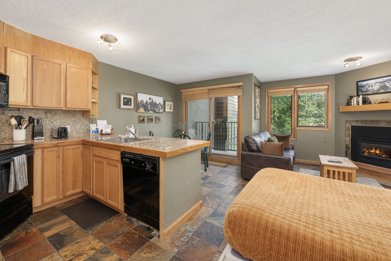 Interior 5, Iron Horse C4093 Condo by RedAwning, Grand