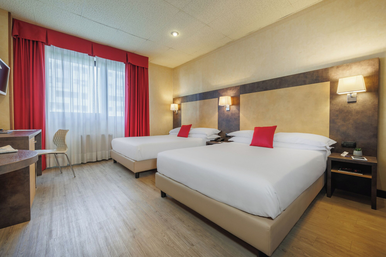 Bedroom 3, JR Hotels Bologna Amadeus, Bologna