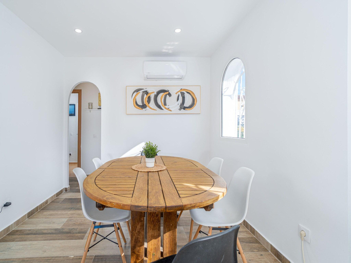 1, Villa in Empuriabrava with Private Pool, Girona