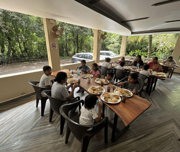 Food & Drinks 5, Shreyas Residency, Palghar