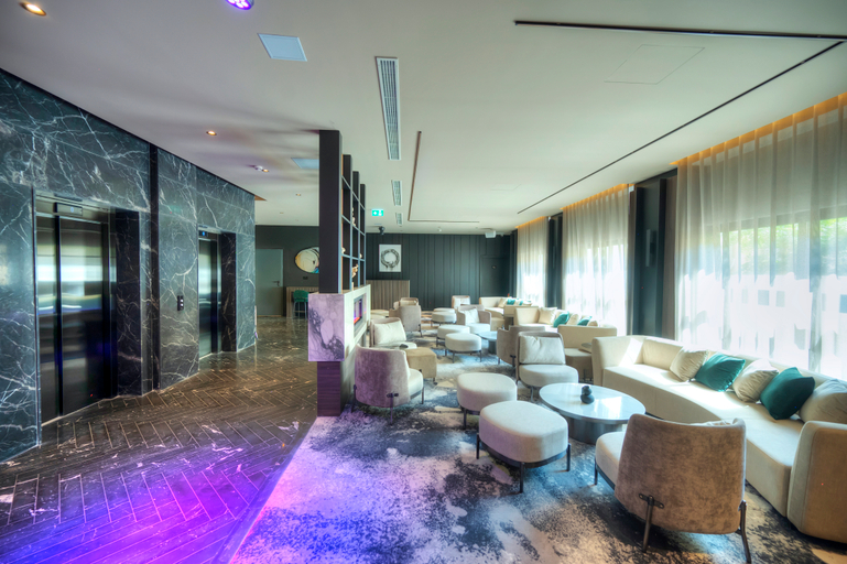 Public Area, Aste Hotel, St Julian's