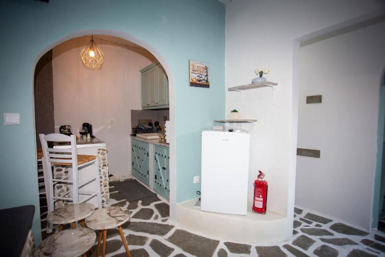 Room 2, Anatoli Studios in Front of the Beach, Ionian Islands