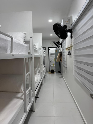 Others 5, Putih Hostel, Klang