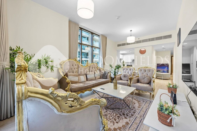 Living room, Bloomfields Canal View 2Br Business Bay, Dubai