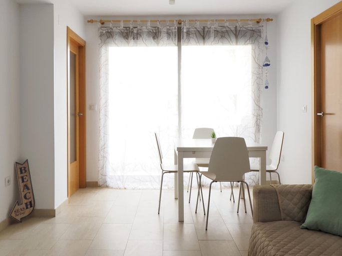 Room 2, La Mar 2 in El Campello, Alicante