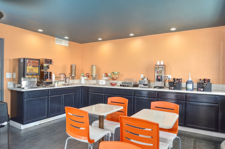Food & Drinks, Vagabond Inn Buttonwillow North I 5, Kern