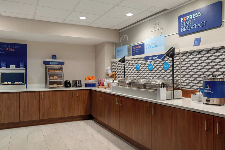 Food & Drinks 4, Holiday Inn Express CORNING - PAINTED POST by IHG, Steuben