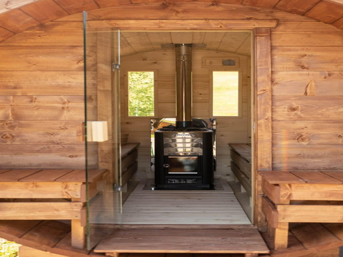 4, Chalet near Ski Bret with Sauna, Trutnov