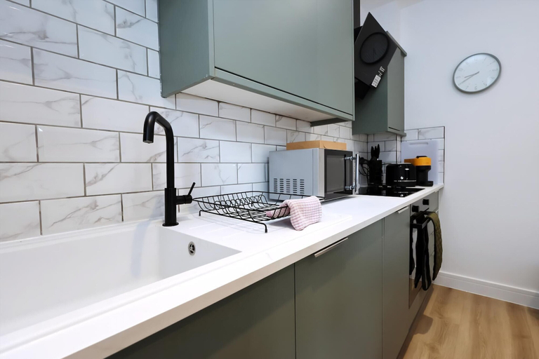 Exterior 5, Modern & Cosy 2 Bed Flat in Charming Roath, Cardiff