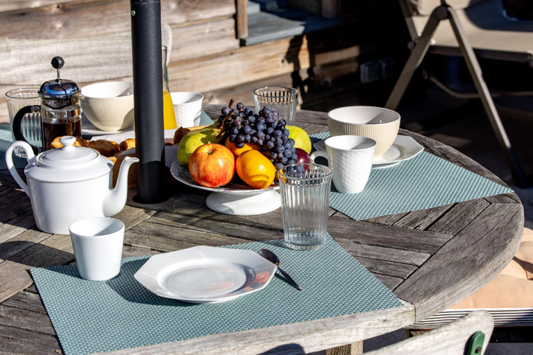 Food & Drinks 5, QUAI 3 loft moderne et lumineux les pieds dans l'eau, Charente