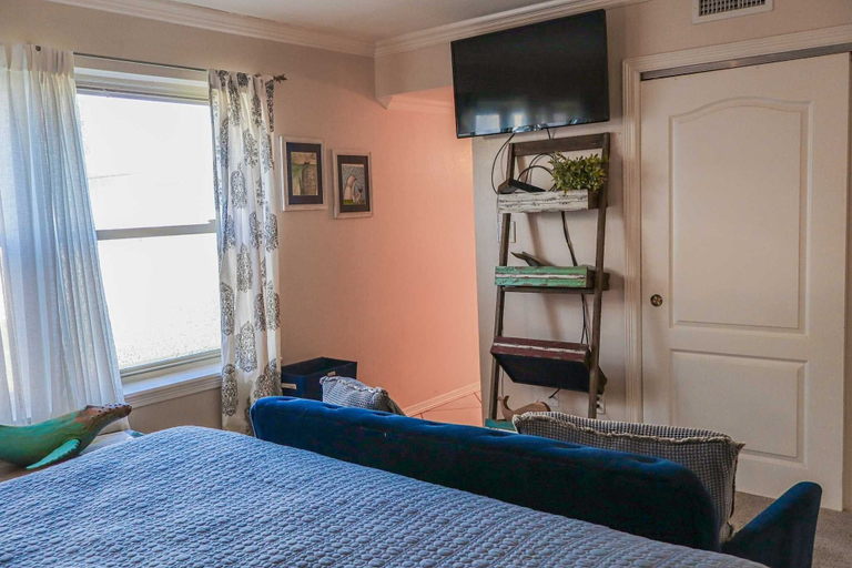 Room 3, Seagull 101 Minium 3 Bedroom Condo by RedAwning, Cameron