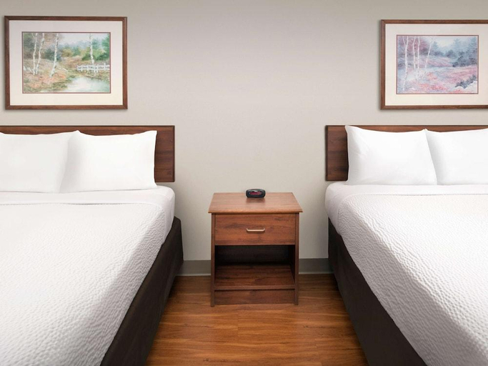 Bedroom 2, WoodSpring Suites Oklahoma City Northwest, Oklahoma