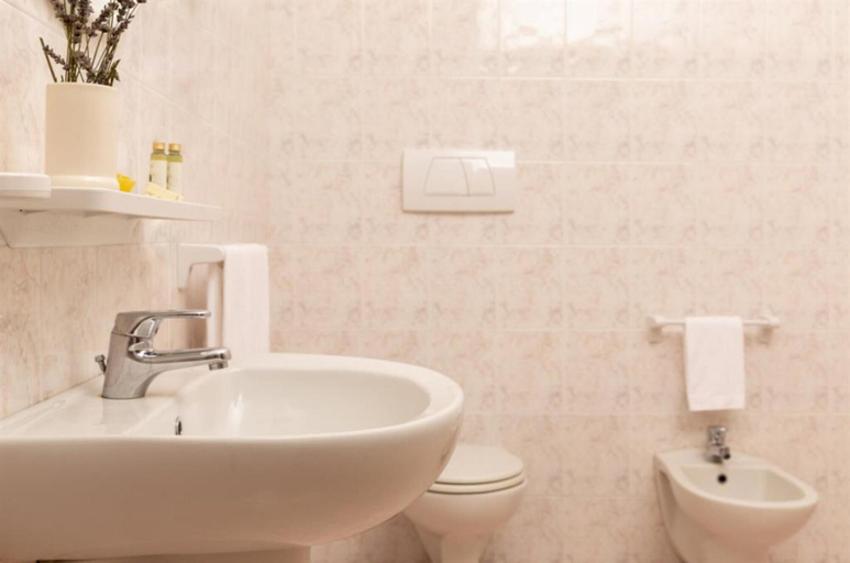 Bathroom 5, Pian dei Mucini Resort, Grosseto