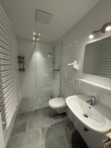 Bathroom 4, Pension Wess, Erding