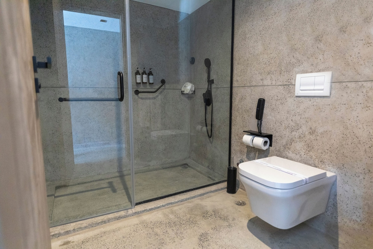 Bathroom 4, SUNRISE Tucana Resort, Safaja