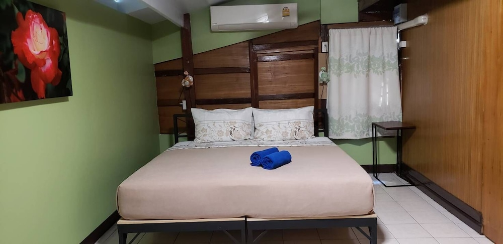 Others 5, Siriwan House, Muang Chiang Mai