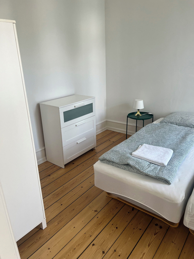 Room 3, Classic Brownstone Apartments and Rooms, Frederiksberg
