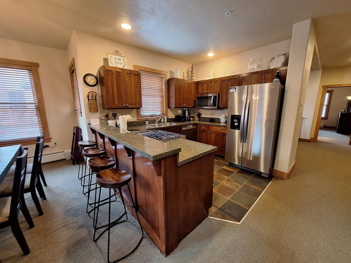 Private kitchen 3, 3br Red Hawk Townhome - Gondola Access 3 Bedroom Townhouse, Summit