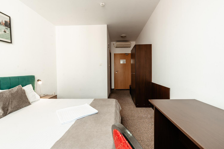 Others 5, Hotel Strelitia, Timisoara