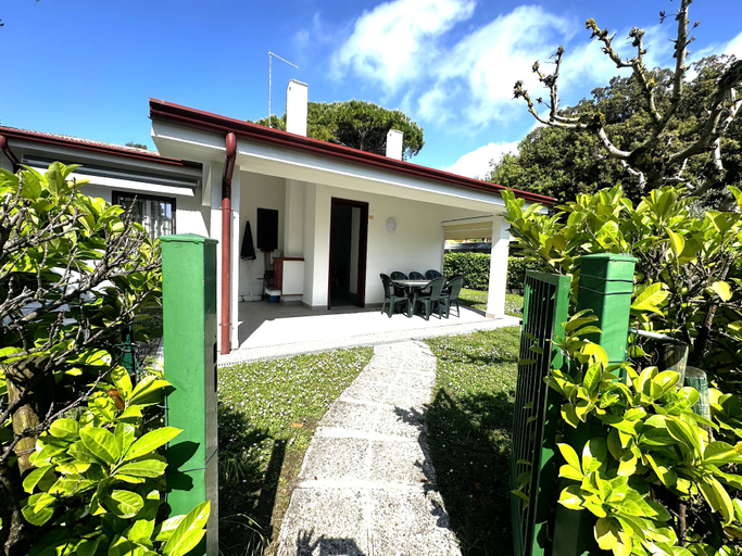 Garden 5, Cozy villa with garden and pool access, Venezia