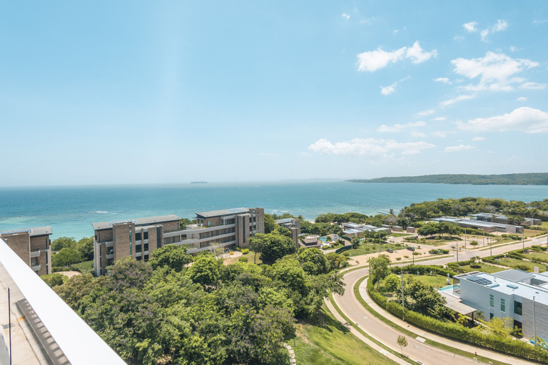 Room 5, Oceanview 3BR Condo w spa gym, Cartagena de Indias