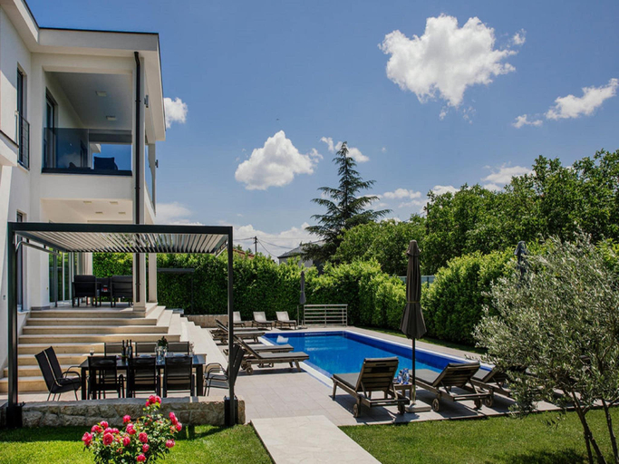 5, Villa in Imotski near Blue  Red Lakes, Imotski