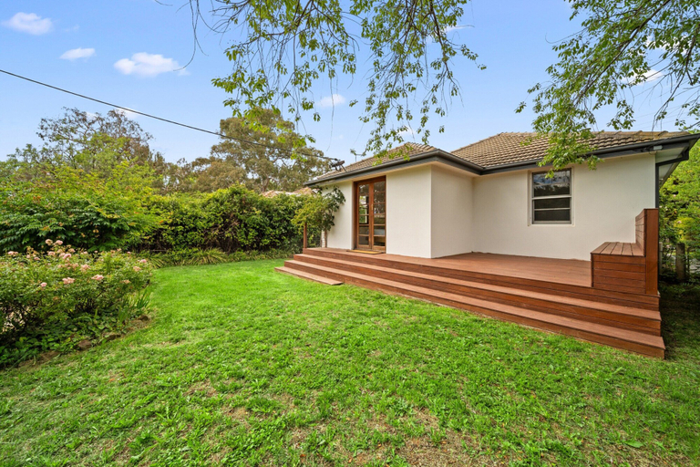 Exterior 3, Comfortable 3-bed Haven Near Canberra Attractions, Canberra