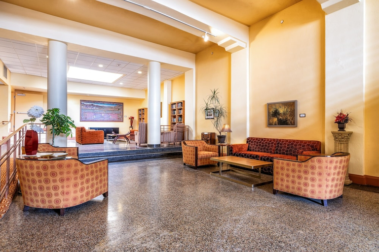 Public Area 2, Murray Hotel, Grant