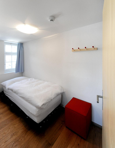 Bedroom 3, Hotel Sternen, Obersimmental