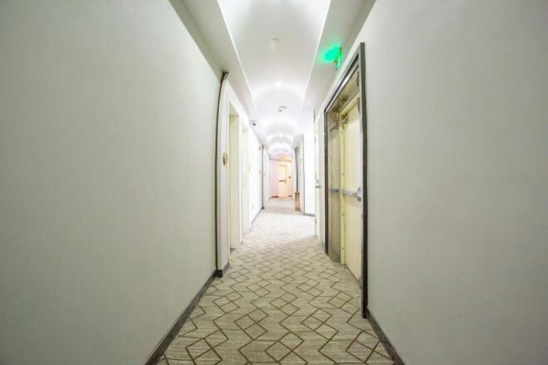 Others 5, Yixin Hotel (Shanghai Guilin Road Subway Station), Shanghai