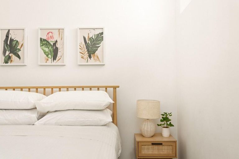 Bedroom 4, Coastal 2-Bed Apartment near Beach, Sydney