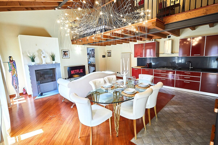 Living area 2, Atlas Apartments, Bergamo
