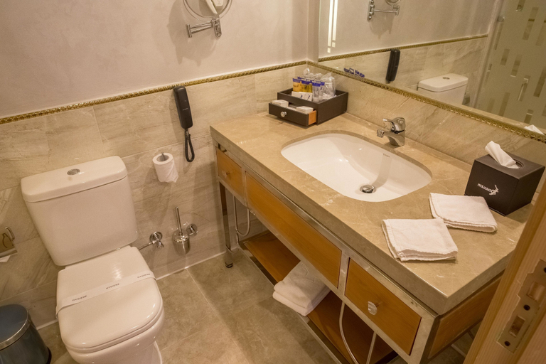 Bathroom 5, Beach Albatros Resort - Hurghada, Al-Ghurdaqah