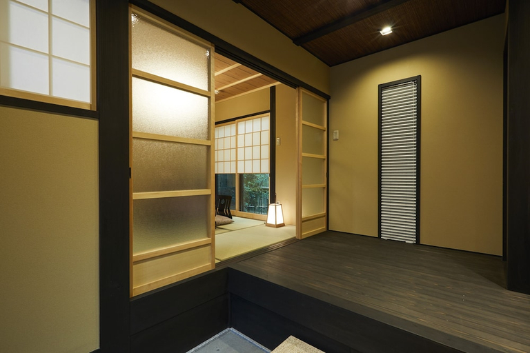 Others 3, Rinn Gion yasakamae, Kyoto