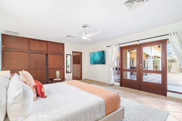 Bedroom 3, Esmeralda 125