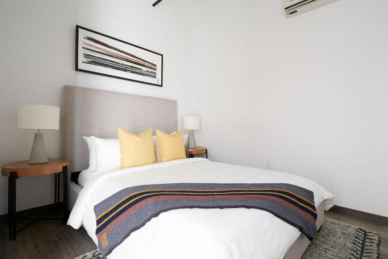 Bedroom 2, Sonder Gabriel Richard, Wayne