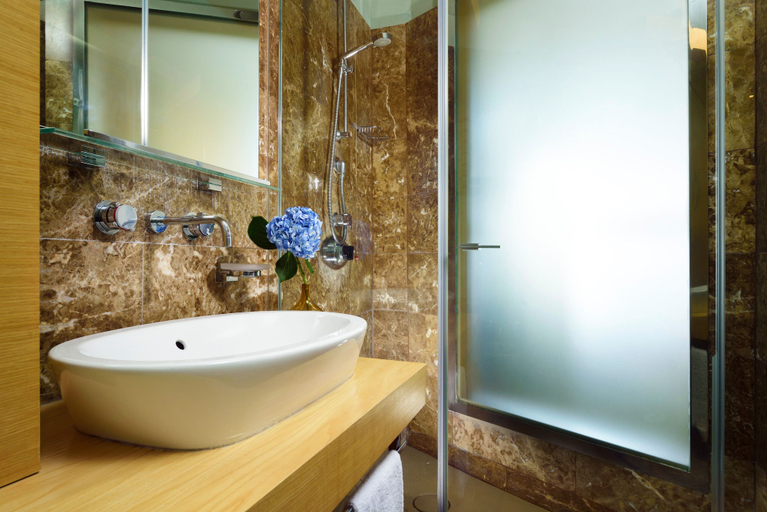 Bathroom 4, UNA Hotels Napoli, Napoli