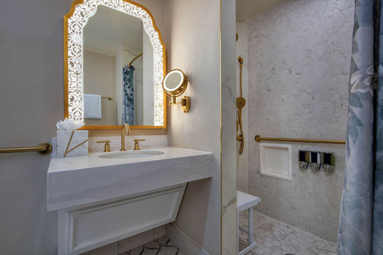 Bathroom 4, Disney's Grand Floridian Resort & Spa, Orange