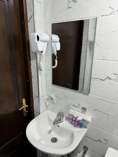 Bathroom 5, White House hotel, Tashkent City