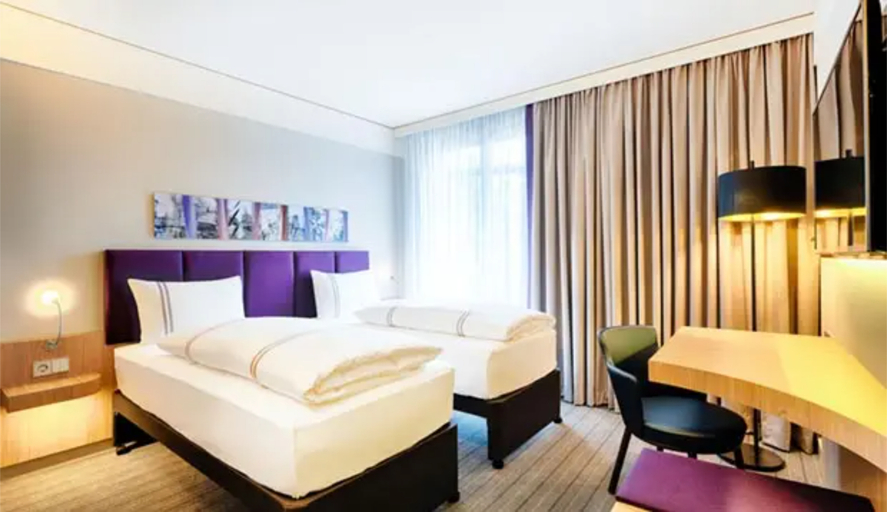 Bedroom 4, Premier Inn Heilbronn City Centre, Heilbronn