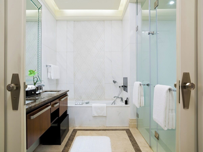 Bathroom 5, The St. Regis Chengdu, Chengdu