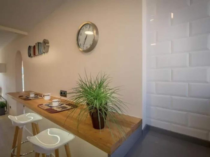Others 5, Beachfront Sunny Apartment Sea Mountain View, Barcelona