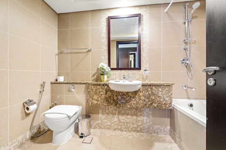 Bathroom 5, Silkhaus Sky Gardens, DIFC Dubai, Dubai
