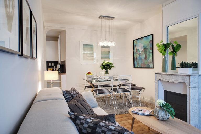 Living area 3, Paris Sevigne Elegant residence, Paris