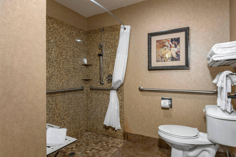 Bathroom 4, Lloyd Hotel Astoria Bayfront, an Ascend Collection Hotel, Clatsop