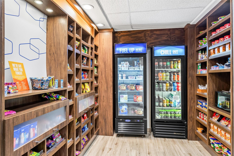 Food & Drinks 5, Hampton Inn & Suites Farmington, San Juan
