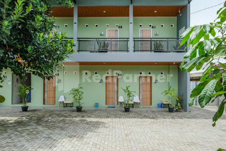 Exterior & Views 4, Kinara Homestay RedPartner near Sleman City Hall, Sleman