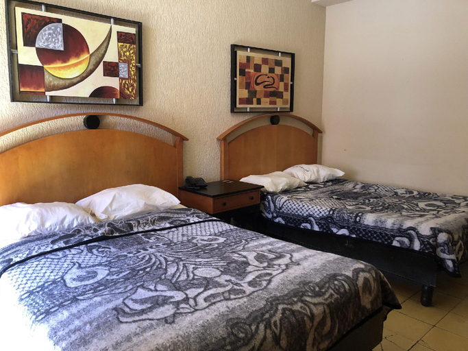 Bedroom 3, Hotel Regis, Monterrey
